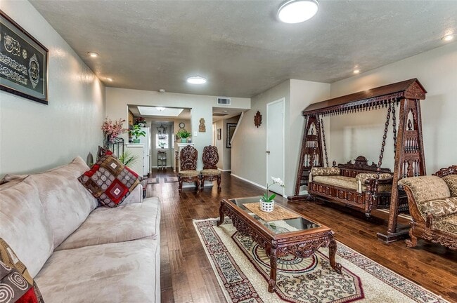 Building Photo - 4521 N O Connor Road Unit 1171