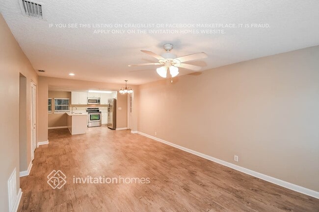 Building Photo - 1632 6th Ave N