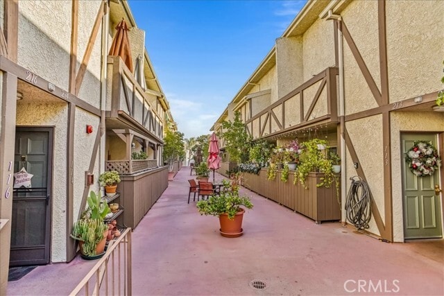 Foto del edificio - 7005 Jordan Ave