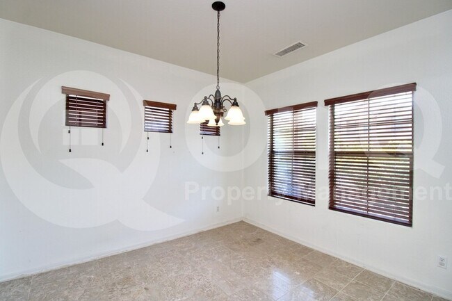 Foto del edificio - 2140 W Kathleen Rd