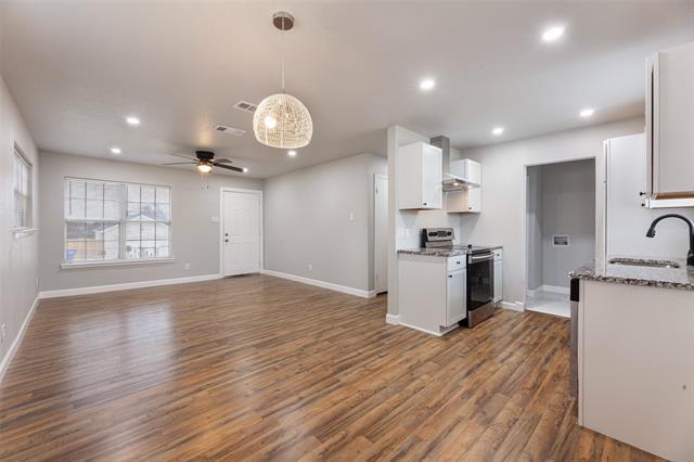 Foto del edificio - 2458 Kemp St
