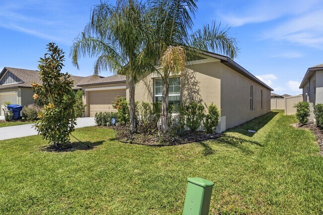 Building Photo - 35029 Brackett Bnd