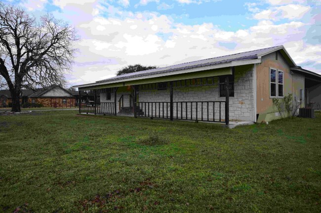 Building Photo - 344 Virginia Dr