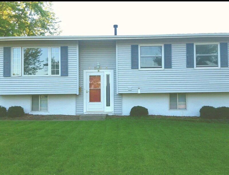 Foto principal - 1855 Queens Dr