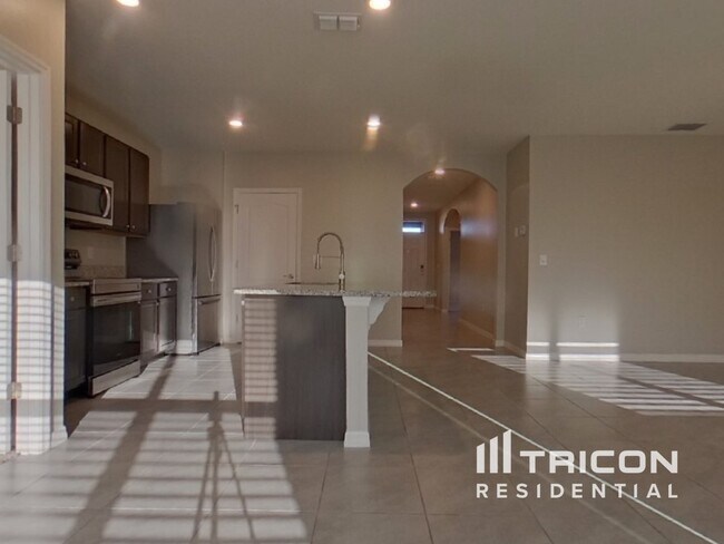 Building Photo - 221 Cedar Elm Cir