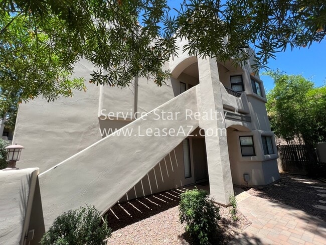 Building Photo - 3640 N 38th St