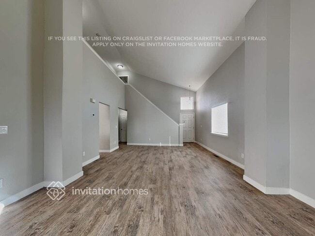 Foto del edificio - 8332 Meadowcrest Dr