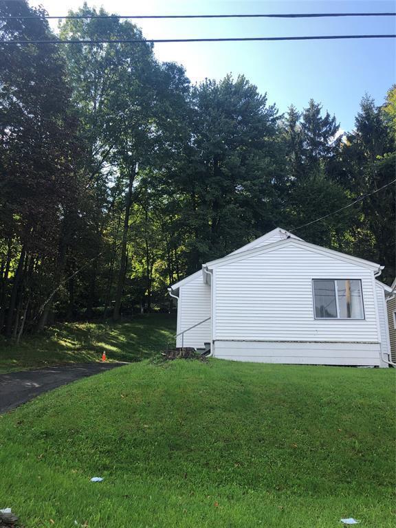 Building Photo - 10 Dewey Ave