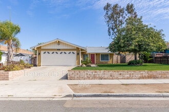 Building Photo - 4976 Tyler St