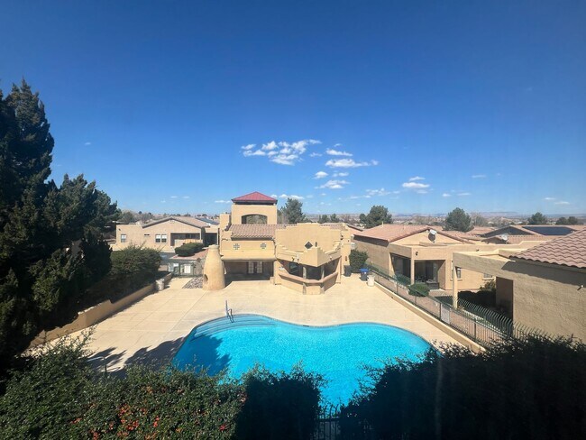 Foto del edificio - TOWNHOME - COTTONWOOD - Cottonwood Square Commons