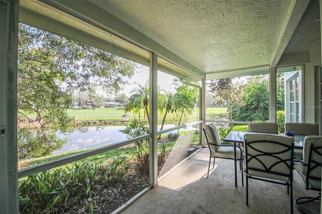 Foto del edificio - 220 Woodridge Cir