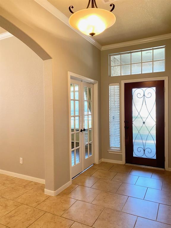 Building Photo - 24823 Dutton Point Dr