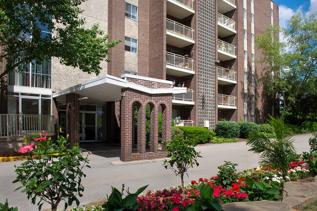 Foto del edificio - Monroeville Apartments at LaVale