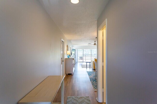 Foto del edificio - 5630 Golf Pointe Dr