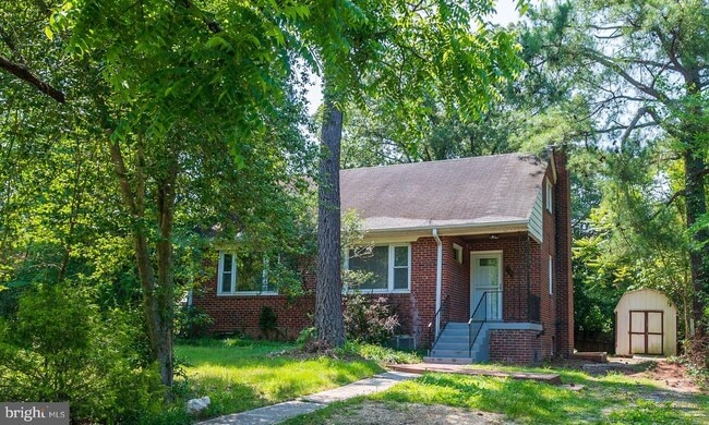 Building Photo - 6007 Bradley Ln