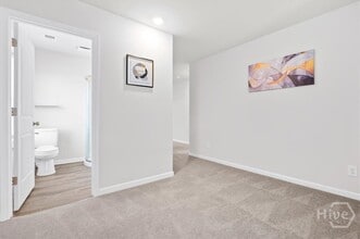 Building Photo - 142 Bottlebrush Dr