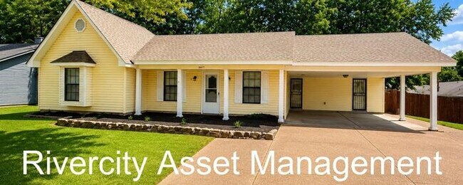 Building Photo - A Must-See GEM!!!!!! Fully renovated, fenced in yard & Pets Welcomed!!!!!!!
