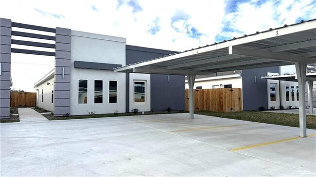 Building Photo - 2309 N 43rd St