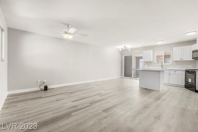 Building Photo - Completely renovated 3 bedroom 2 bath home...