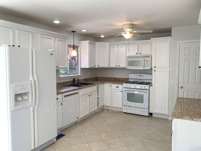 Building Photo - 434 Stone Ridge Dr
