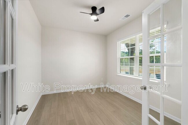 Foto del edificio - 2039 Morning Gold Dr