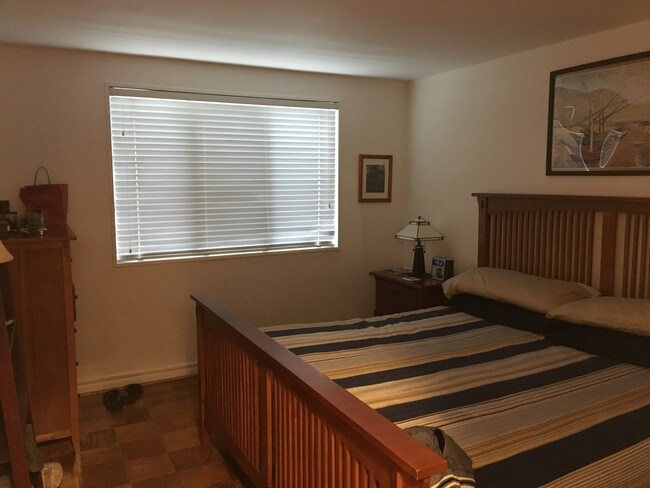 Bed Room2 - 10212 Rockville Pike