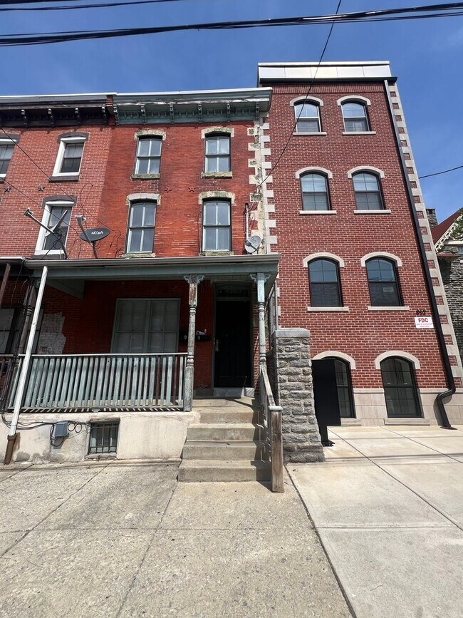 Foto del edificio - 4103 Ogden St