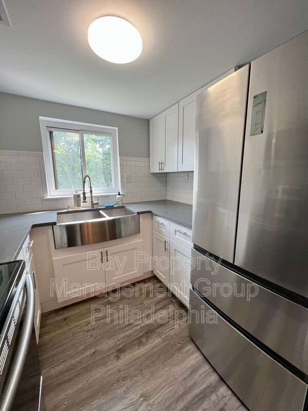 Building Photo - 8030 Ditman St