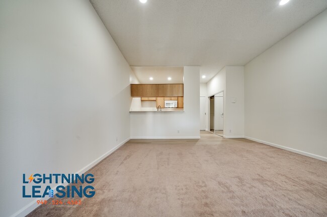 Foto del edificio - 11225-11225 Morrison St