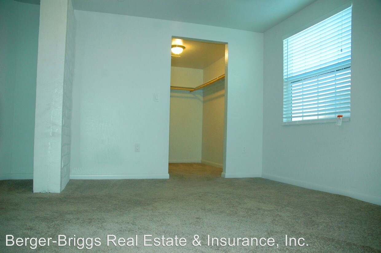 Primary Photo - 200 Rio Grande Blvd NW