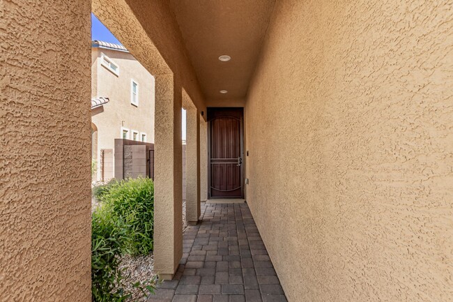 Foto del edificio - Gorgeous 4 bedroom home in Centennial Hills