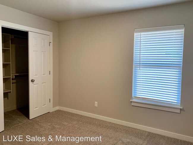 Building Photo - 3 br, 2 bath House - 769 SW 13th