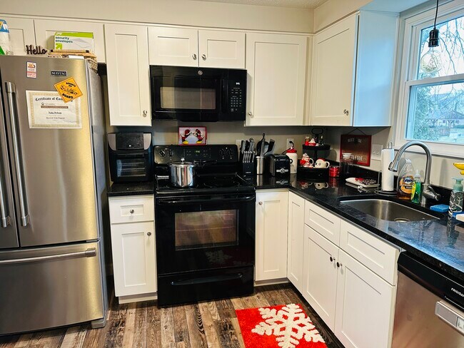 Foto del edificio - 6486 Amber Ct