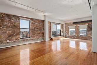 Building Photo - 432 E Rich St