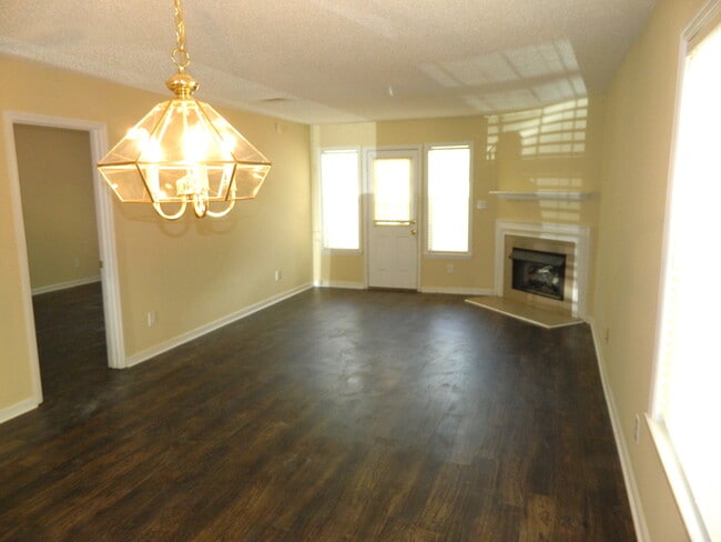 Building Photo - 71 Tiburon Trail