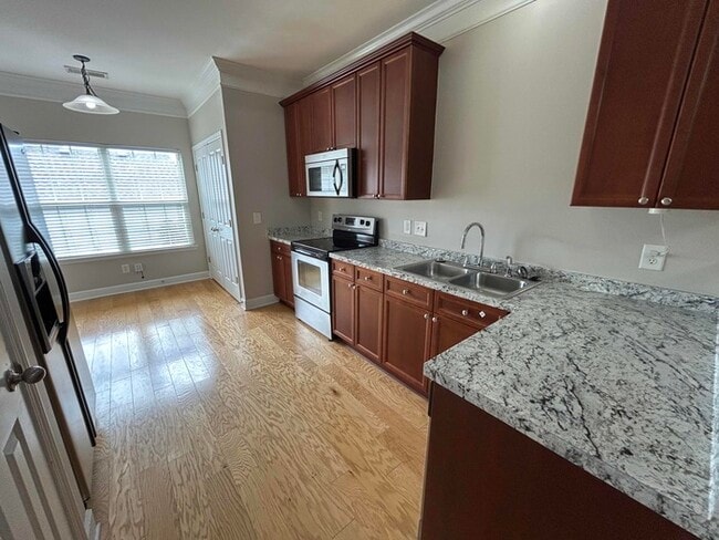 Building Photo - 9109 Otter Ln