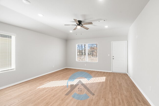 Building Photo - 10913 Lori Kaye Dr