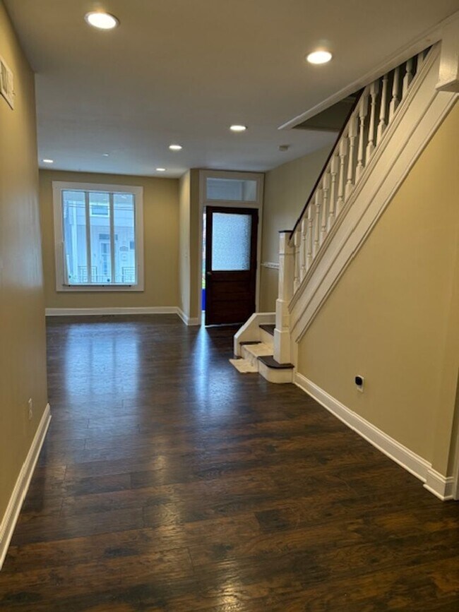 Foto del edificio - Updated 3 Bedroom Rental in Brewerytown wi...