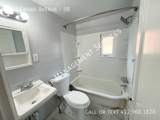 Building Photo - 6814 Grand Ave
