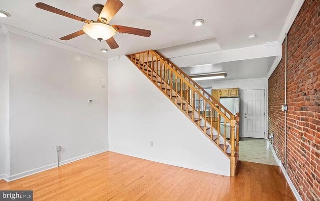 Foto del edificio - Bright 2 bed 1 bath in graduate hospital!