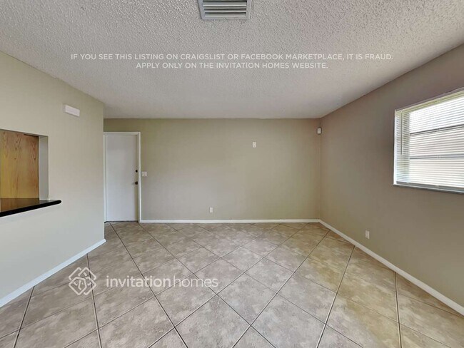 Foto del edificio - 2723 NW 83rd Terrace