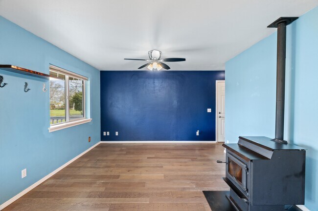 Foto del edificio - 221 W Seattle Ave