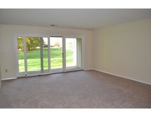 Building Photo - 39 Nassau Dr