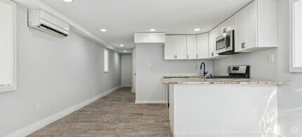 Building Photo - 102-23 164th Dr