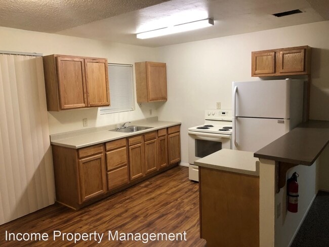 Building Photo - 3820 Golden Spur St