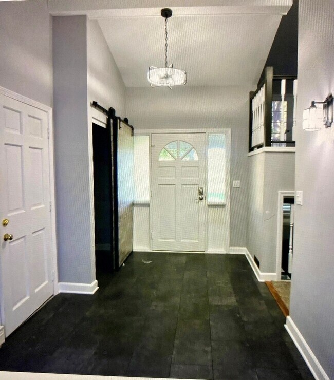 Foto del edificio - 1401 Hillside Ln