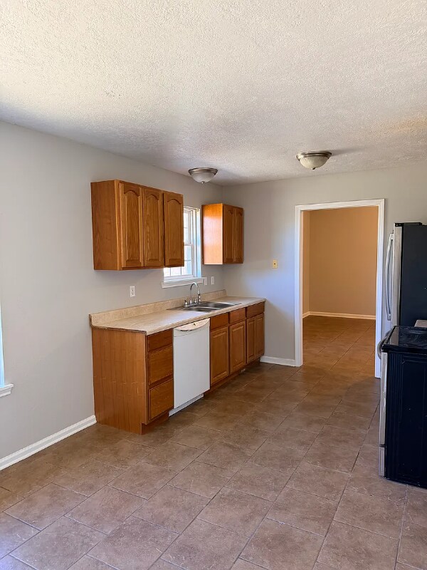 Foto del edificio - 2205 Mustang St