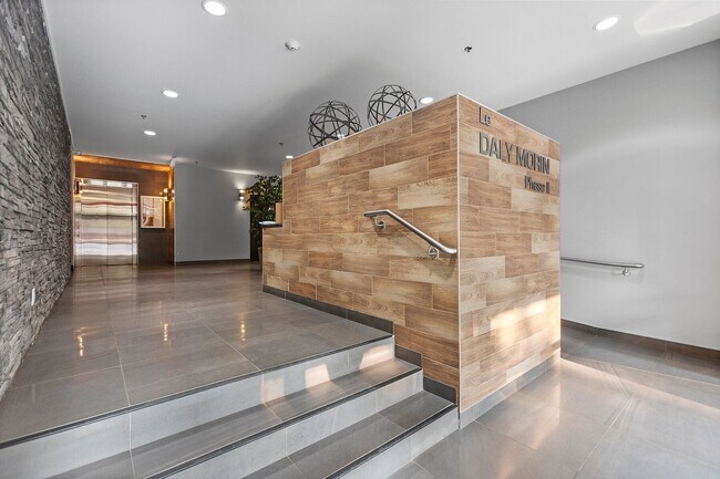 Photo du bâtiment - 440-19e 19e Avenue