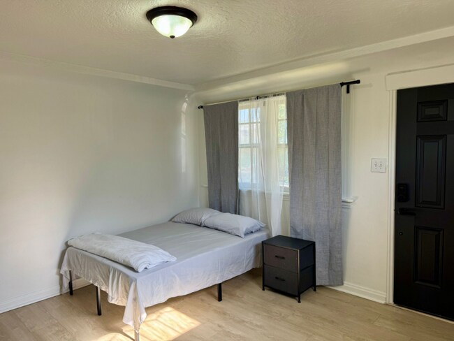 Foto del edificio - 440 E Garfield Ave