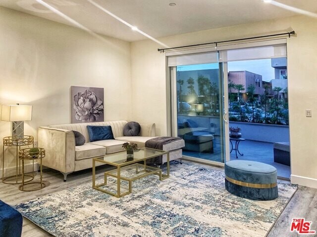 Foto del edificio - 1237 S Holt Ave